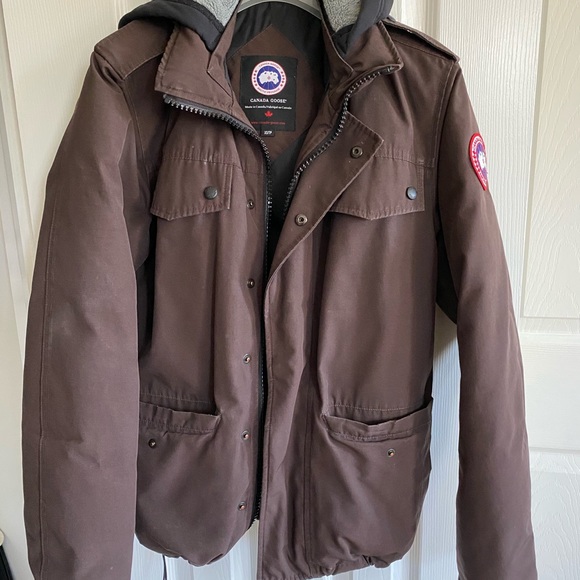 Brown Men’s Canada Goose Jacket - Picture 2 of 8